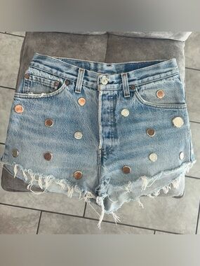 LEVI’S Re-Worked Vintage Coin Embellished Denim Shorts Size 27W